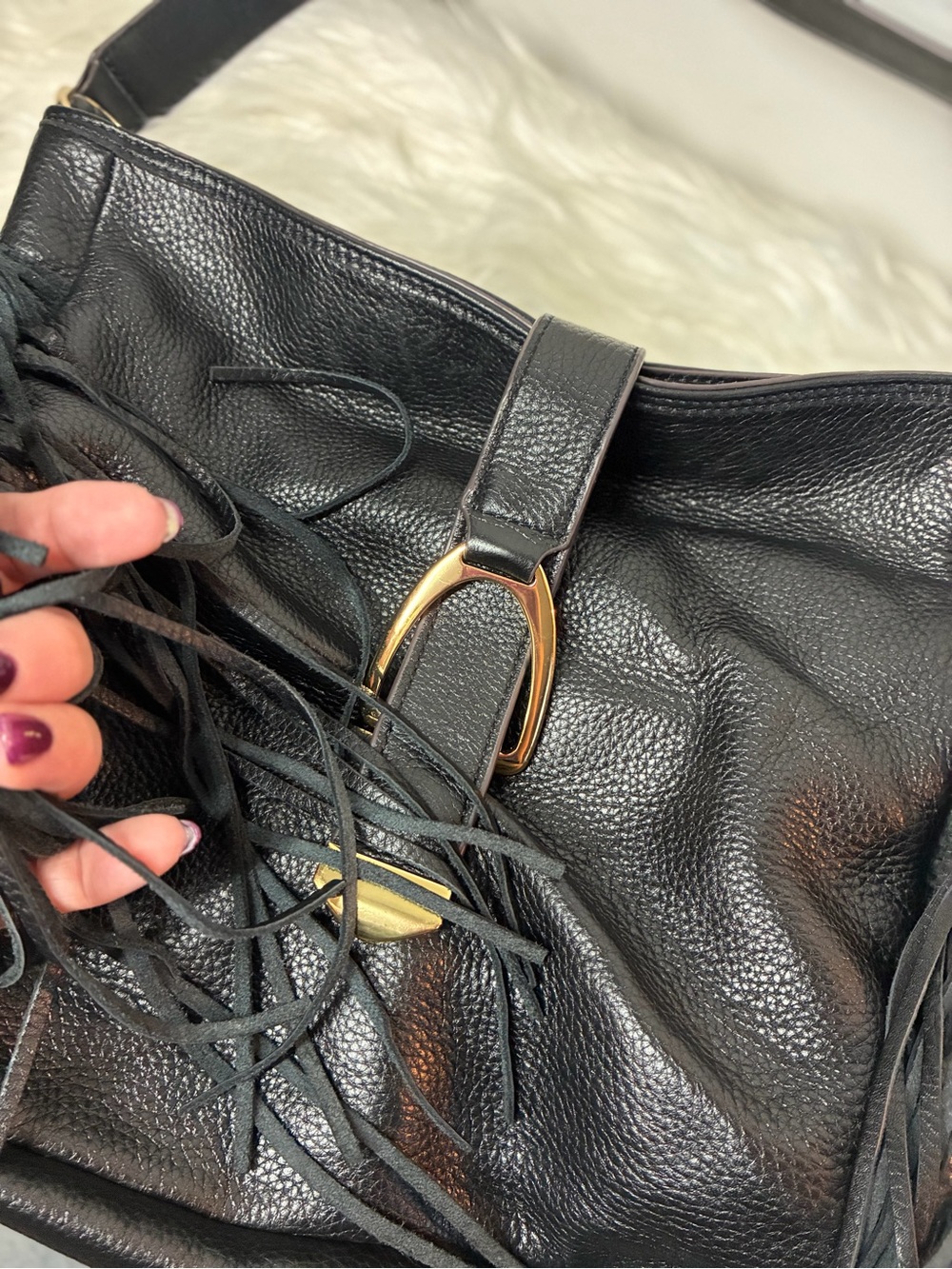 G.I.L.I. Black Leather Fringe Shoulder Bag - Picture 10 of 10